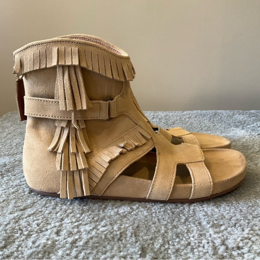 dingo Tan Suede Fringe Gladiator Sandals